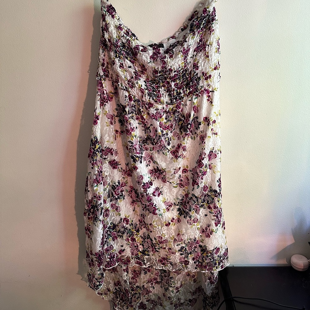Lacey flower pattern strapless high-low dress